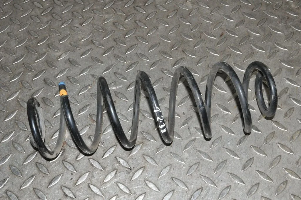 Rear coil spring – right