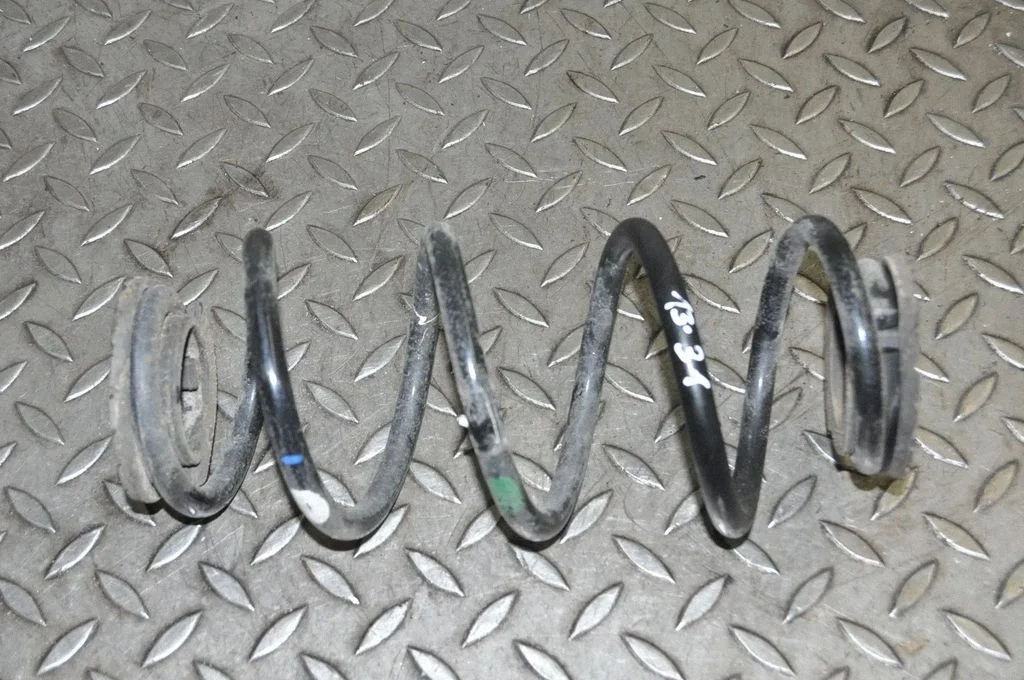 Rear coil spring – right