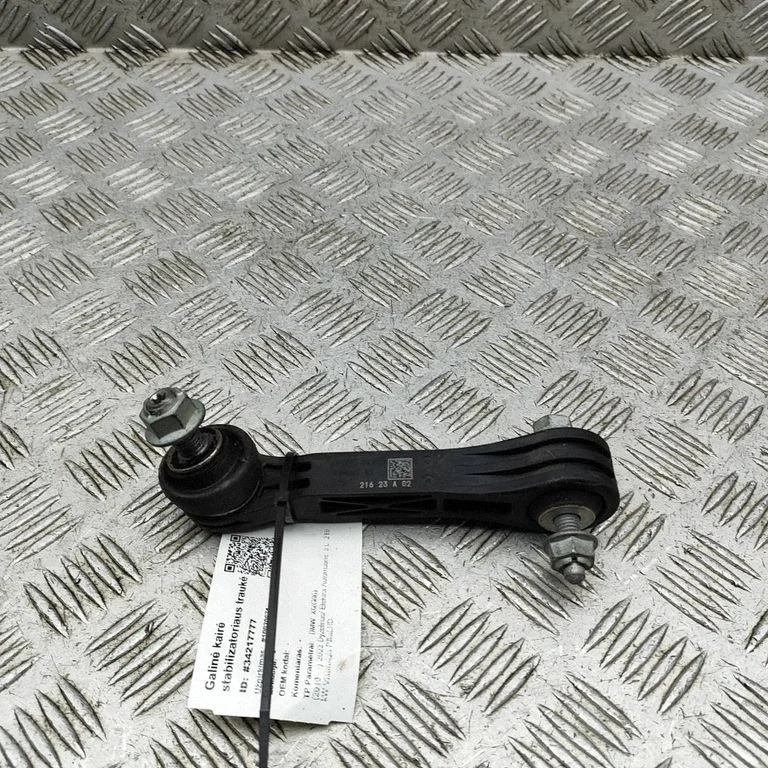 Łącznik stabilizatora tylnego 6882924