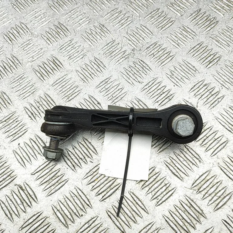 Łącznik stabilizatora tylnego 6882924
