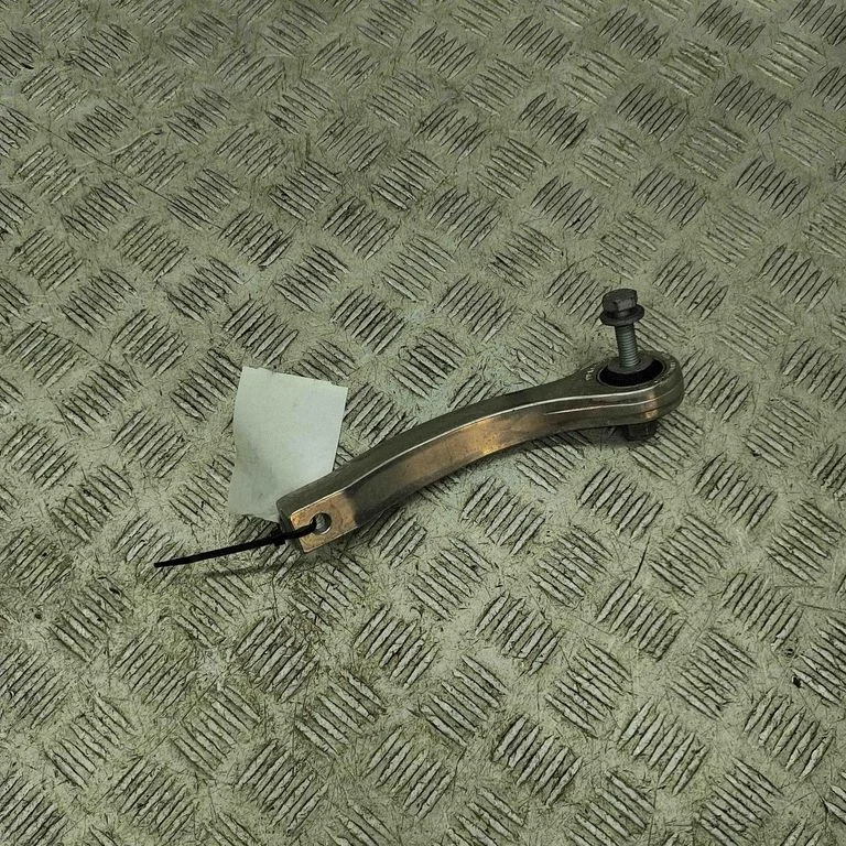 Rear anti-roll bar/stabilizer link – Volkswagen Touareg III (2018-)