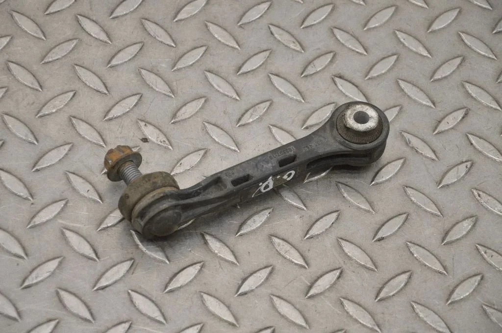 Tagumine stabilisaatori varras – BMW 7-seeria G11 G12 (2015-2022)