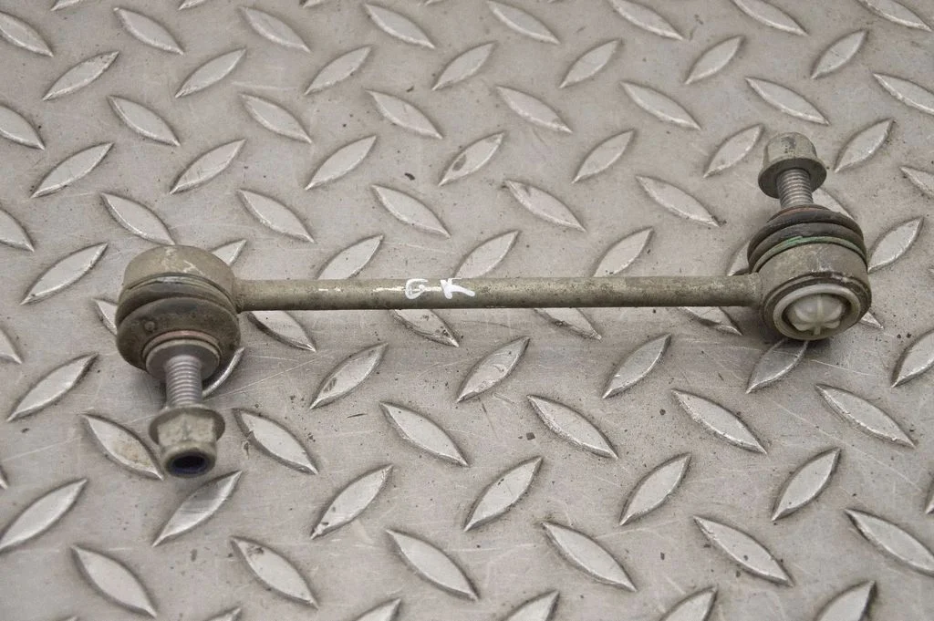 Rear anti-roll bar/stabilizer link – Jaguar F-Pace (2016-)