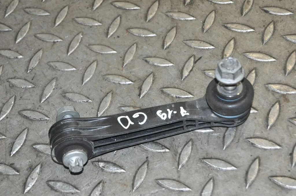 Aizmugurējā stabilizatora stienis – BMW 7. sērija G11 G12 (2015-2022)