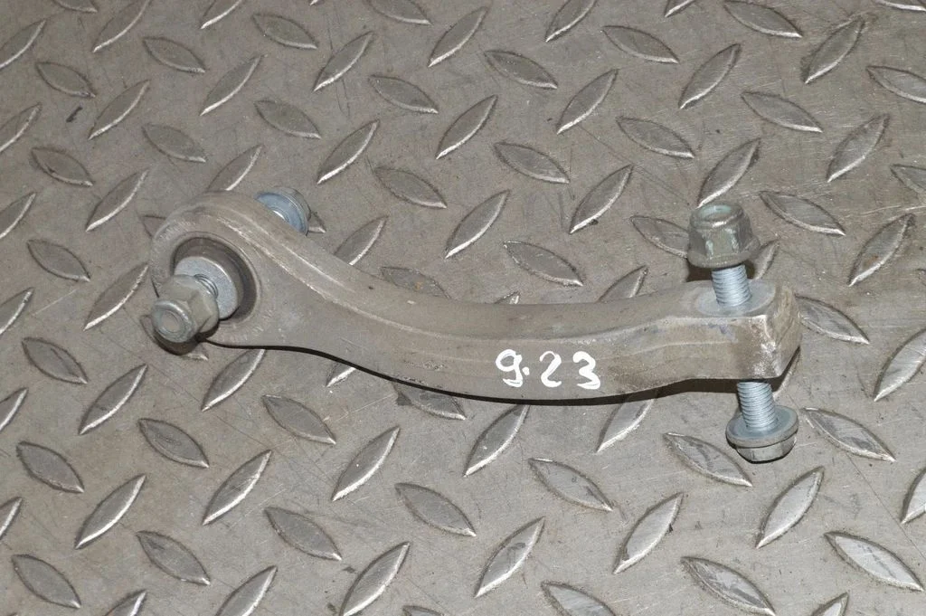 Rear anti-roll bar/stabilizer link – Audi RS Q8 (2019-)