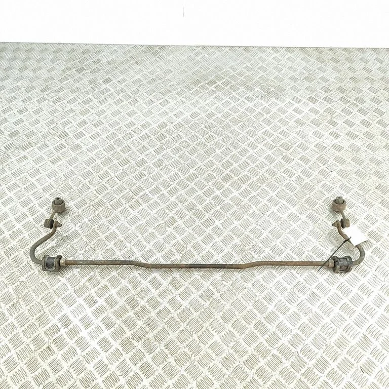 Aizmugurējais stabilizators SU00300395
