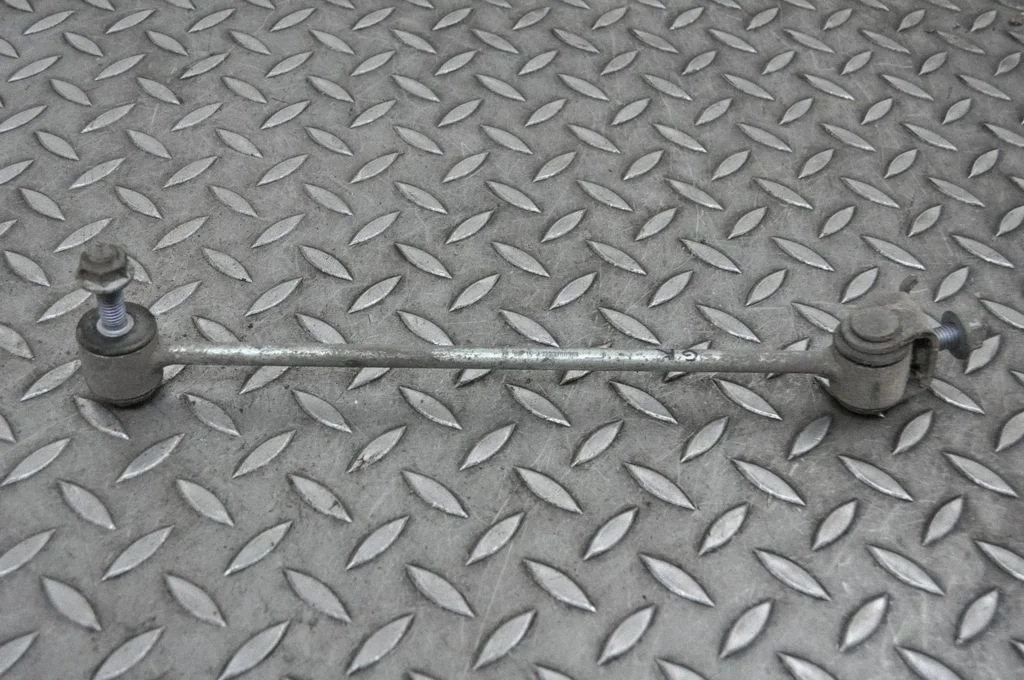 Aizmugurējā stabilizatora stienis – Mercedes-Benz S klase C217 (2015-2020)