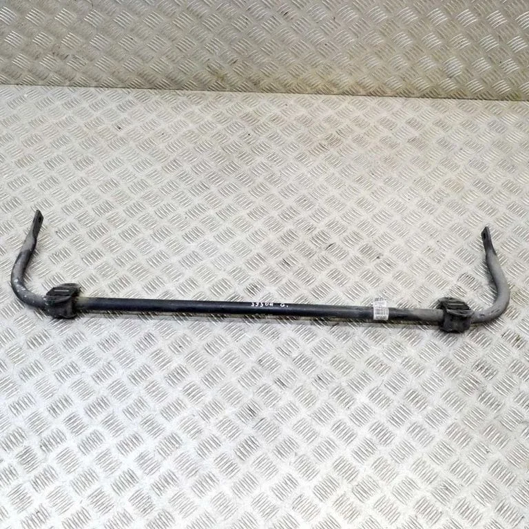 Aizmugurējais stabilizators 92195480