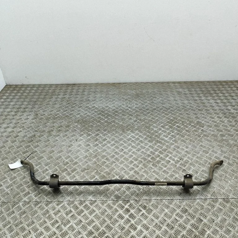 Aizmugurējais stabilizators LJ9C5A771GNA