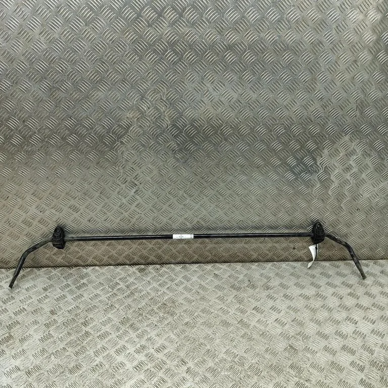 Aizmugurējais stabilizators 6892716