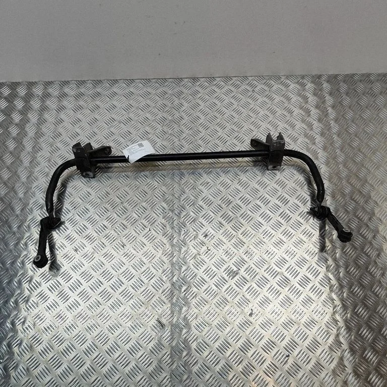 Tagumine stabilisaator 6861482
