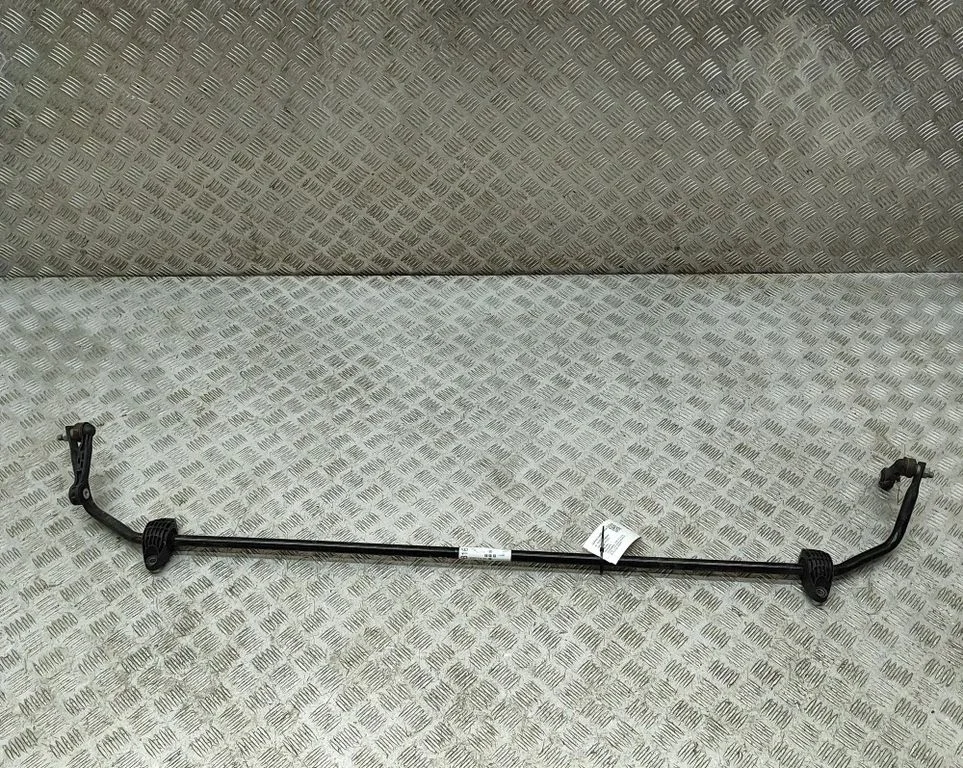 Aizmugurējais stabilizators 6892716