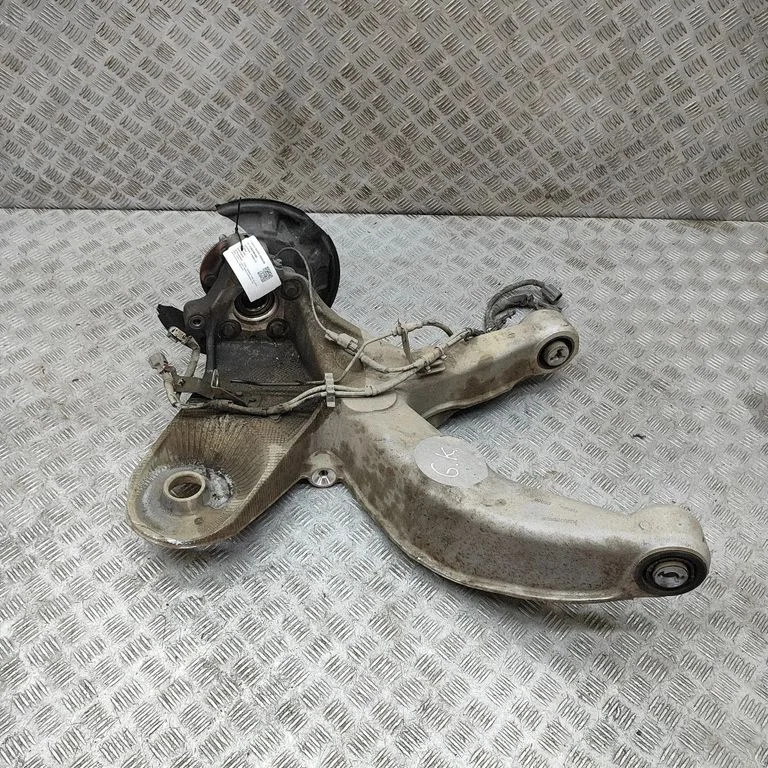 Tagumine rumm RK315B947AC