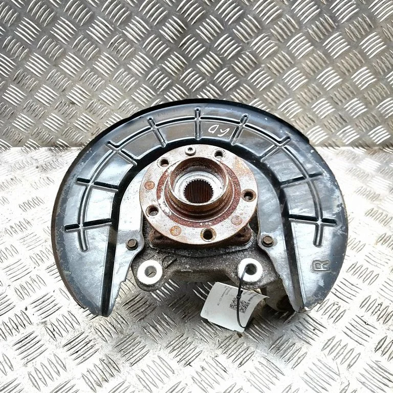 Aizmugurējā rumba K68298656AA