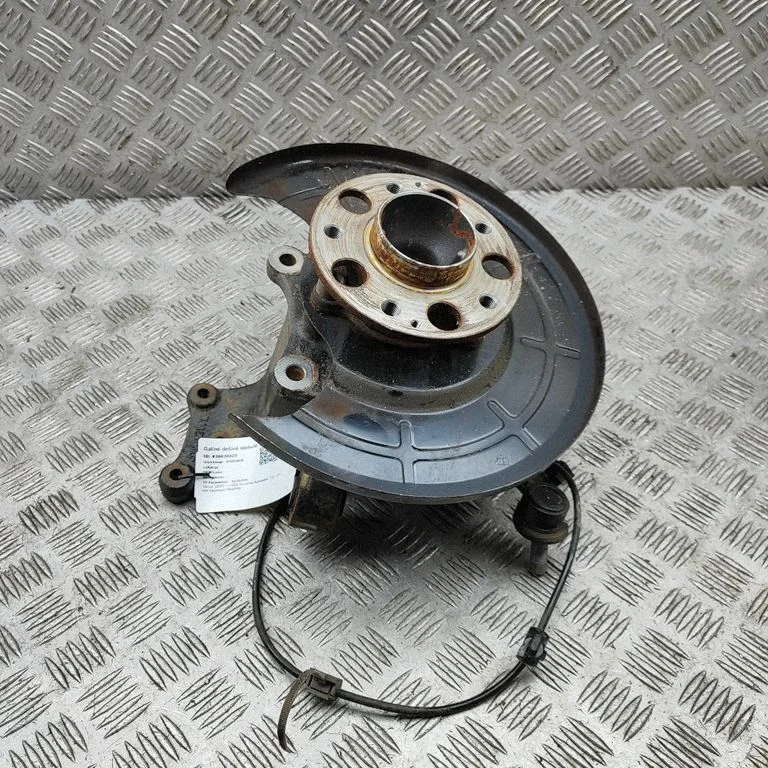 Tagumine rumm 4242037000 – KG Mobility Torres (U100, J100) (2022-)