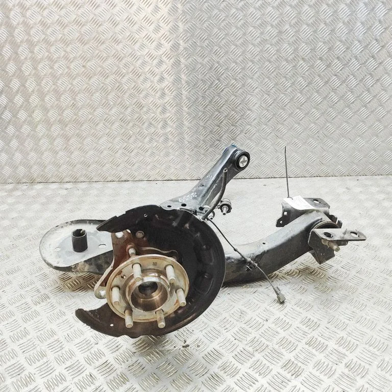 Rear wheel hub PZ312C190AB