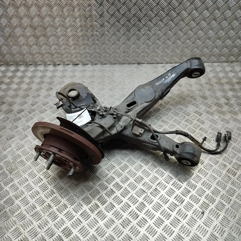 Aizmugurējā rumba NK415B946CA