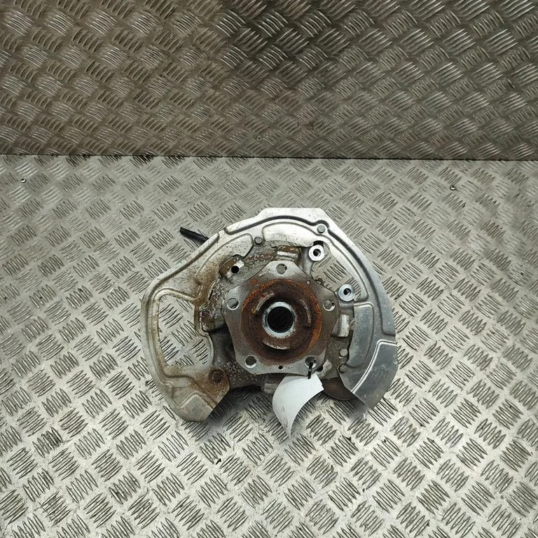 Tagumine rumm 971615611E