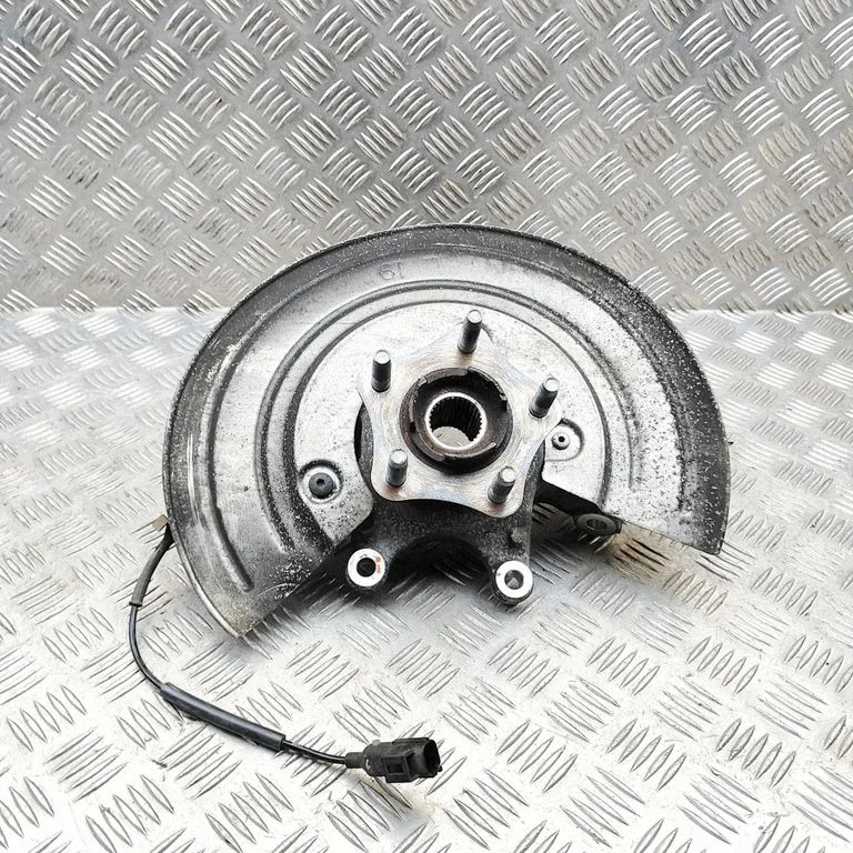 Rear wheel hub LX535A971AA