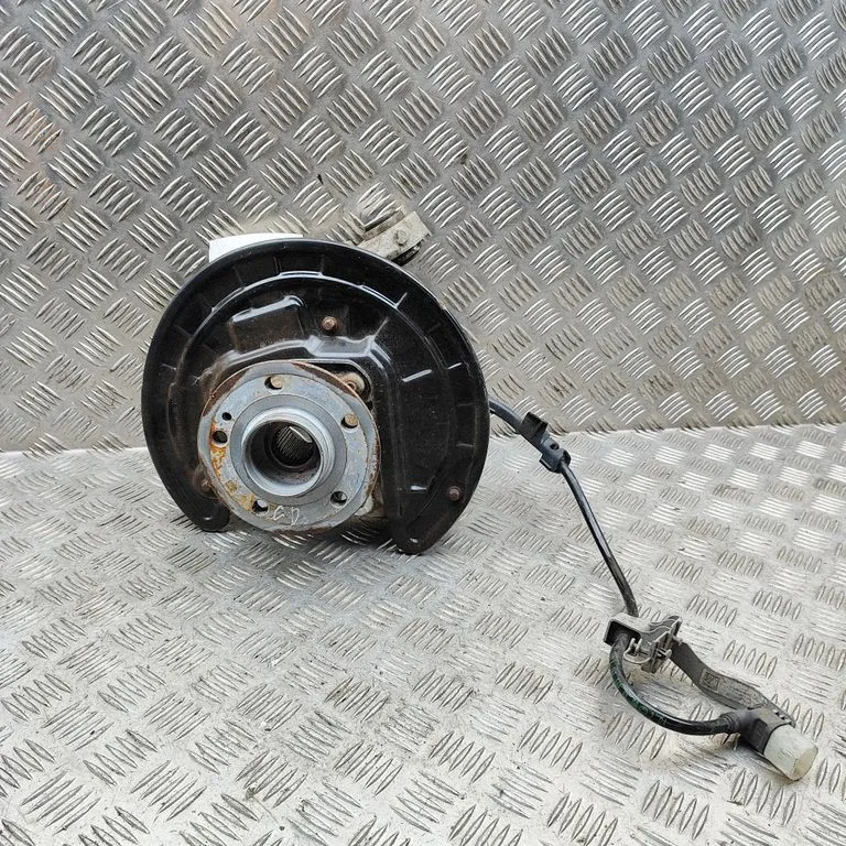 Piasta tylna A2433560100