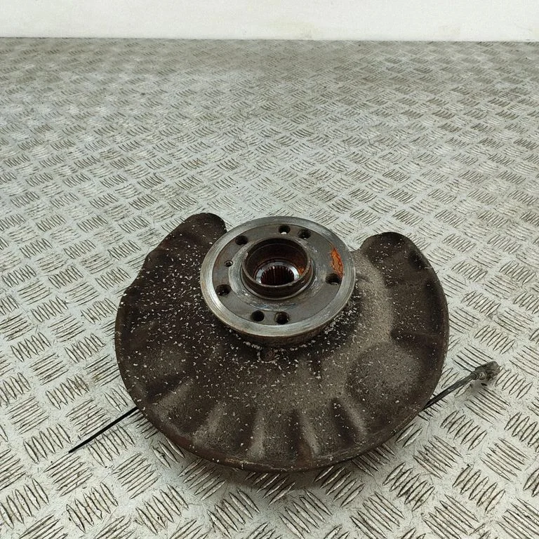 Rear wheel hub A1663500108