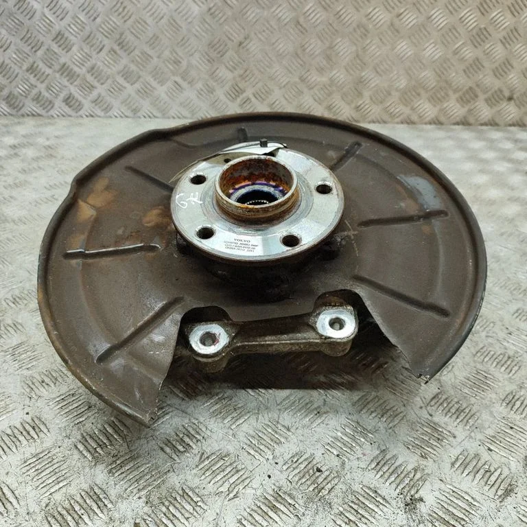 Rear wheel hub 31681851