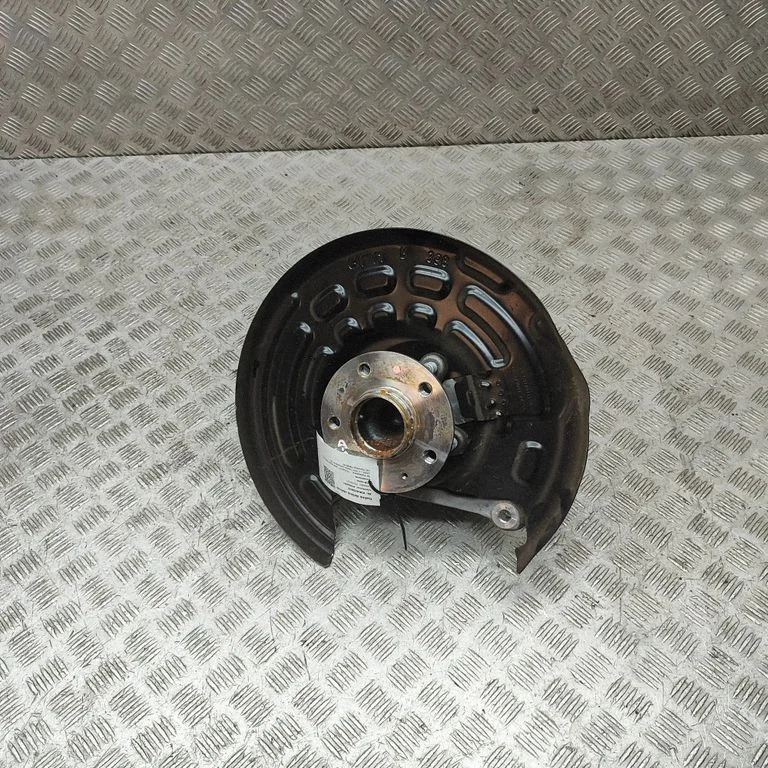 Rear wheel hub 9853570080