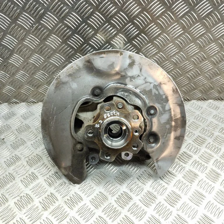 Tagumine rumm 6871342