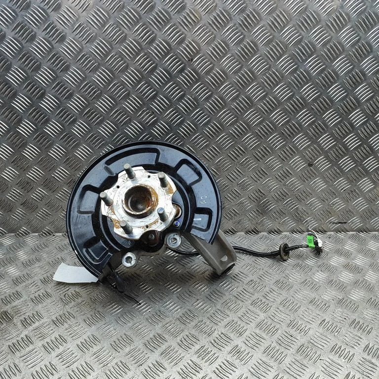 Rear wheel hub SA3HJU3502020
