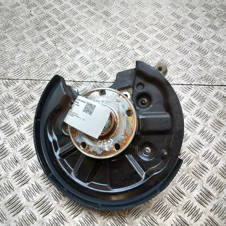 Tagumine rumm – Audi Q3 FJN (2025-)