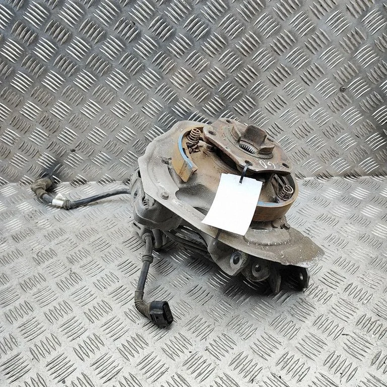 Rear wheel hub 971505436F