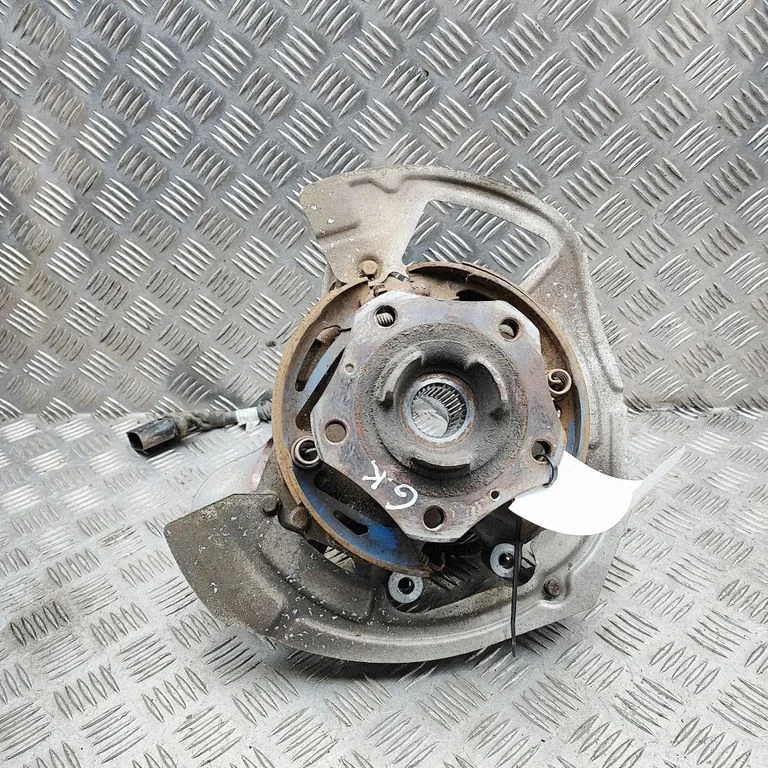 Rear wheel hub 971505435F