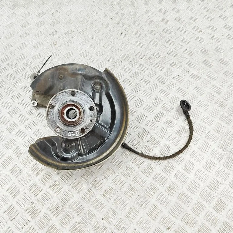 Aizmugurējā rumba 3C0505434G
