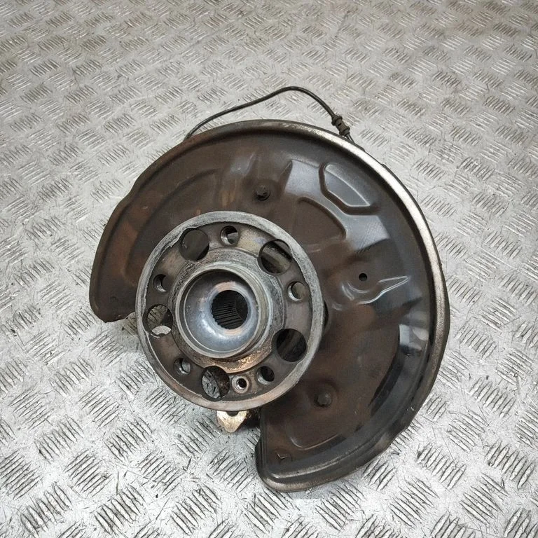 Rear wheel hub A2133503105