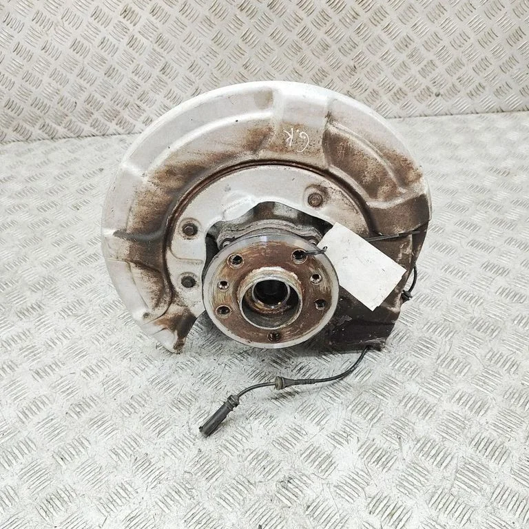 Rear wheel hub – BMW X6 G06 (2019-)