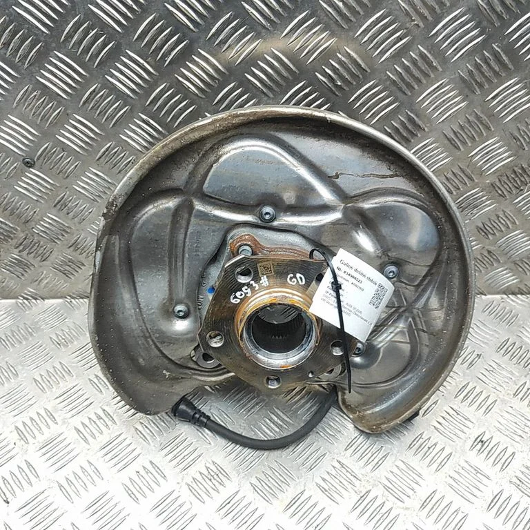 Tagumine rumm 80A615612B
