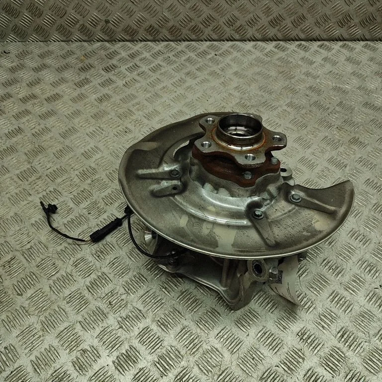 Piasta tylna 8831484