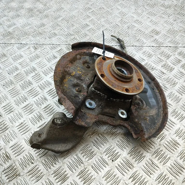 Rear wheel hub 5Q0505436J