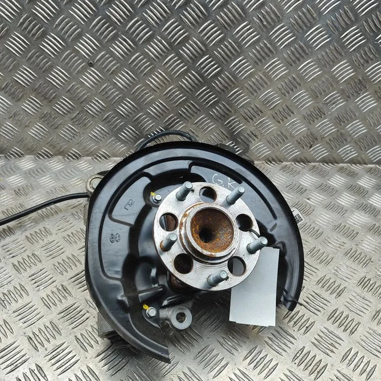 Tagumine rumm 52710AT000