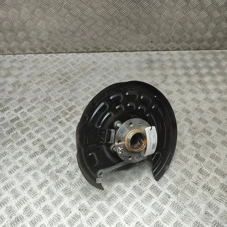 Rear wheel hub 9853570680