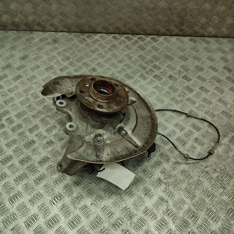 Tagumine rumm 6890578
