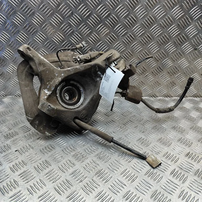Rear wheel hub 98733165706