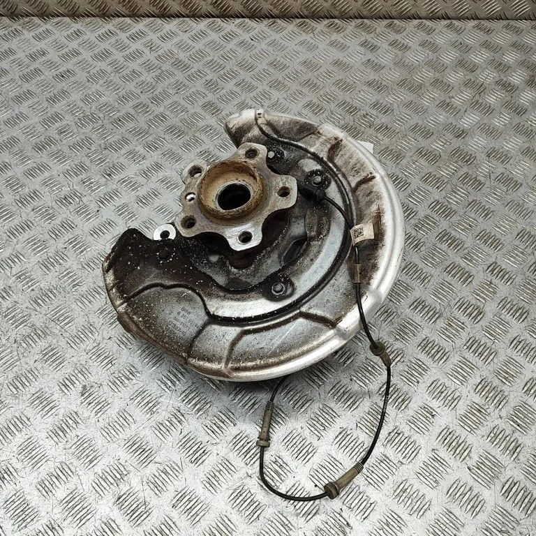 Tagumine rumm 6865661