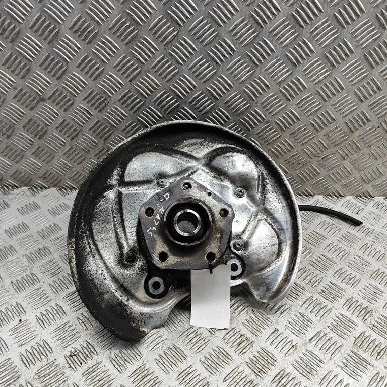 Rear wheel hub 8W0598607