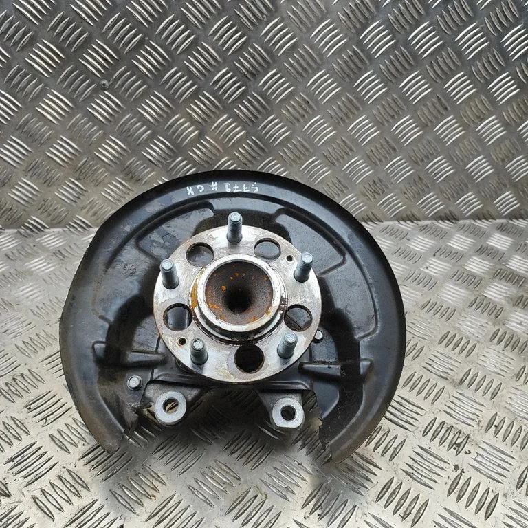 Piasta tylna 52710AT000