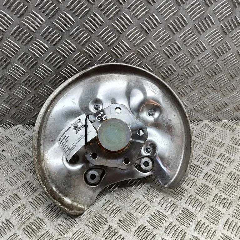 Tagumine rumm 4K0505432N – Audi A6 C7 (2011-)