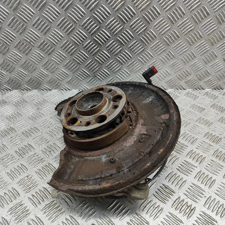 Aizmugurējā rumba A2043500441