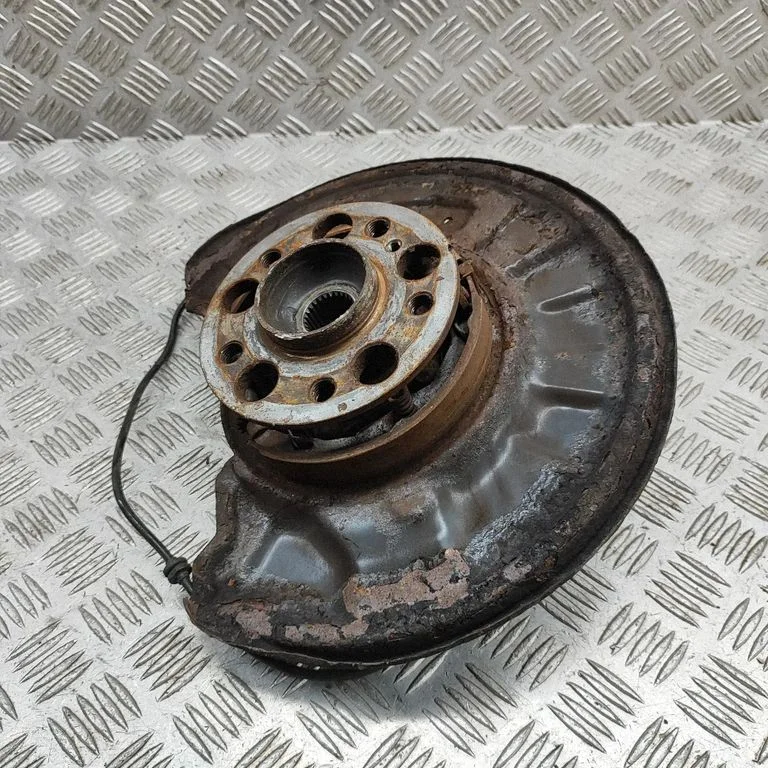 Aizmugurējā rumba A2043500341