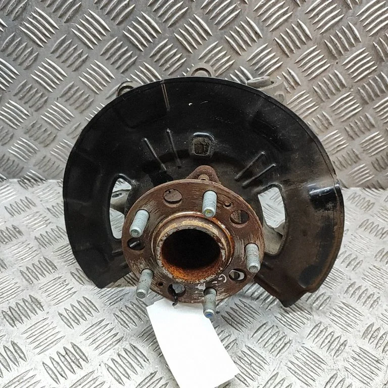 Tagumine rumm 52706N7100