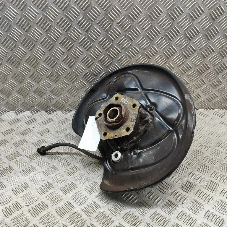 Aizmugurējā rumba 4M0505431AF